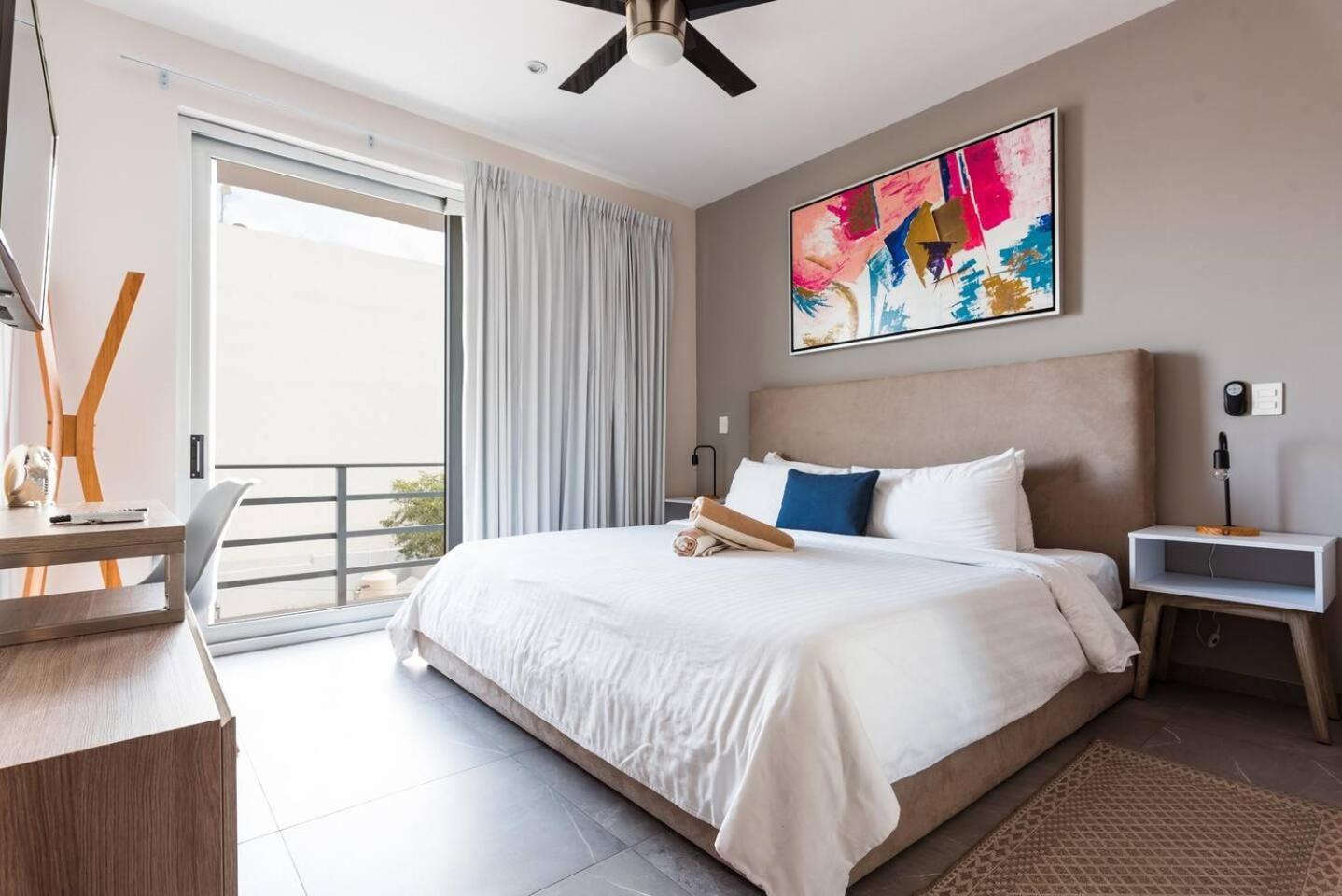 Haven Sleeps 16 Apartamento